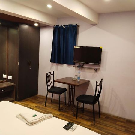 Hotel Ucs Calcutta Eksteriør billede