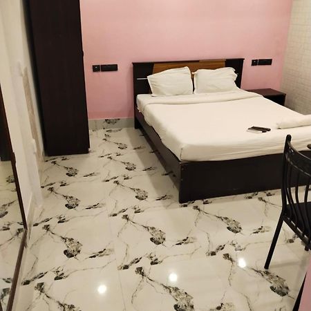 Hotel Ucs Calcutta Eksteriør billede